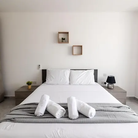 Daire Stunning 2br In - 23 *