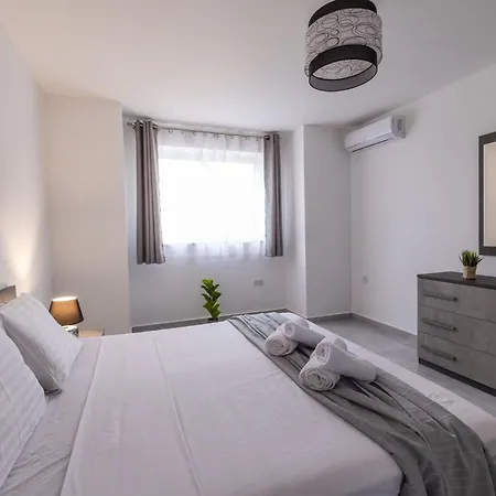 Stunning 2br In - 23 Sliema