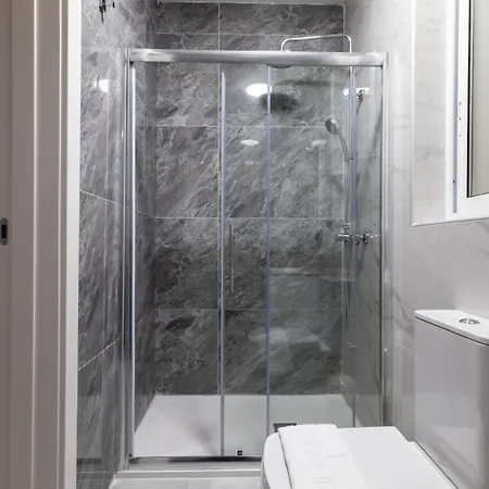 Stunning 2br In - 23 *