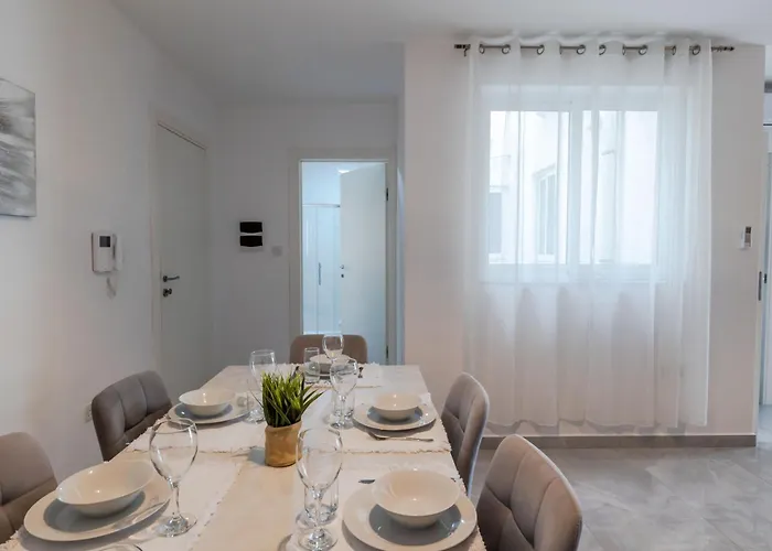 Stunning 2br In - 23 Lejlighed *