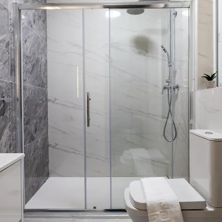 Appartement Stunning 2br In - 23 *